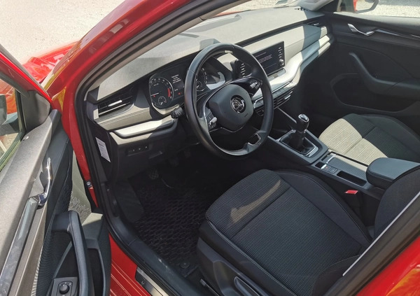 Skoda Octavia cena 89990 przebieg: 61200, rok produkcji 2021 z Grodzisk Mazowiecki małe 379